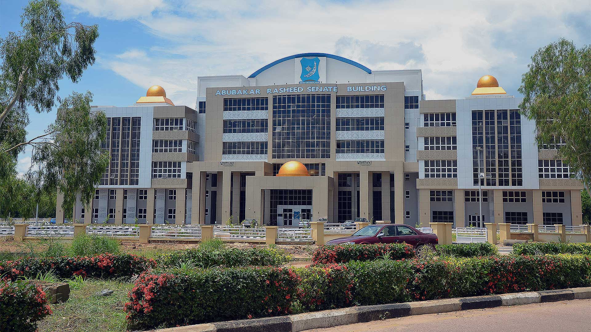 The University of Ibadan, Ibadan (UI)
