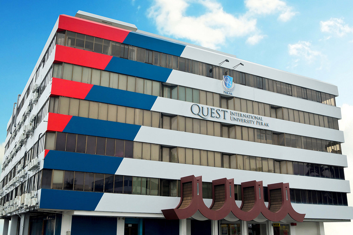 Quest University International: Application fee University in Canada