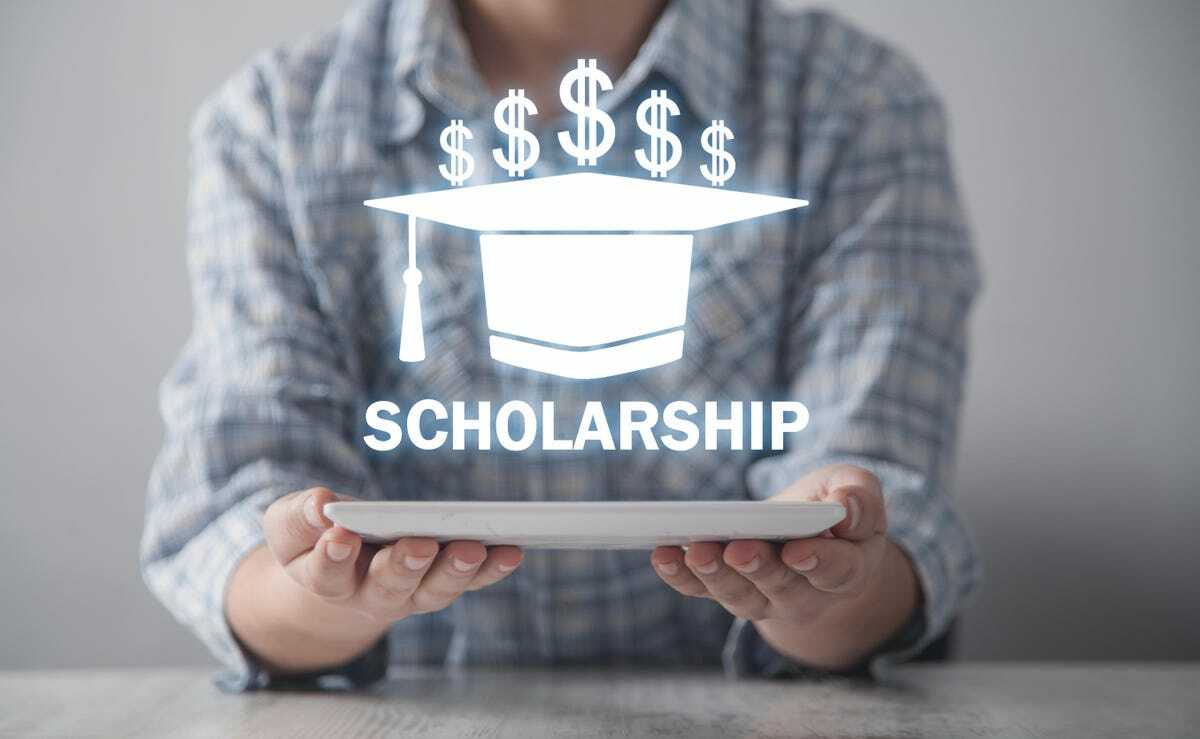 Easy Scholarships to Apply for